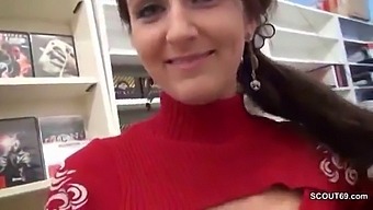 Young Store Clerk Gets Fucked By Horny Construction Worker In A Steamy Roleplay Encounter