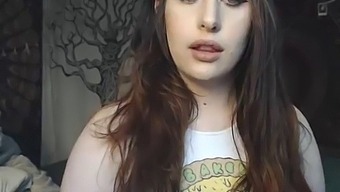 Spectacolul Senzual Solo Al Lui Haylihaze Cu Jucării Sexuale Și Ohmibod