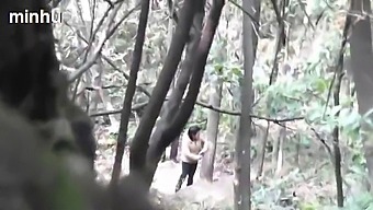 Ayahku Menikmati Seks Dengan Pelacur Jepang Di Ruang Kayu