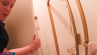 Întâlnire În Baie Cu Fiul Vitreg După Biserică La Mama Vitregă