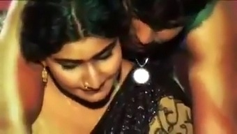 Indian Mature Woman Gets Hot And Wild
